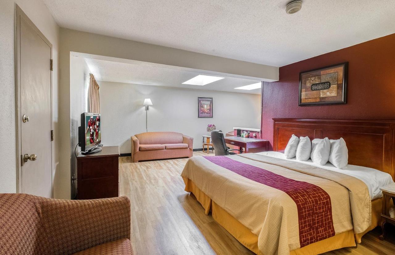Red Roof Inn Hartford - Vernon Esterno foto